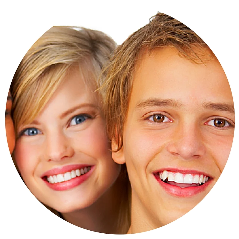 kids.png Two smiling young people, a woman and a man, close together, facing the camera.
