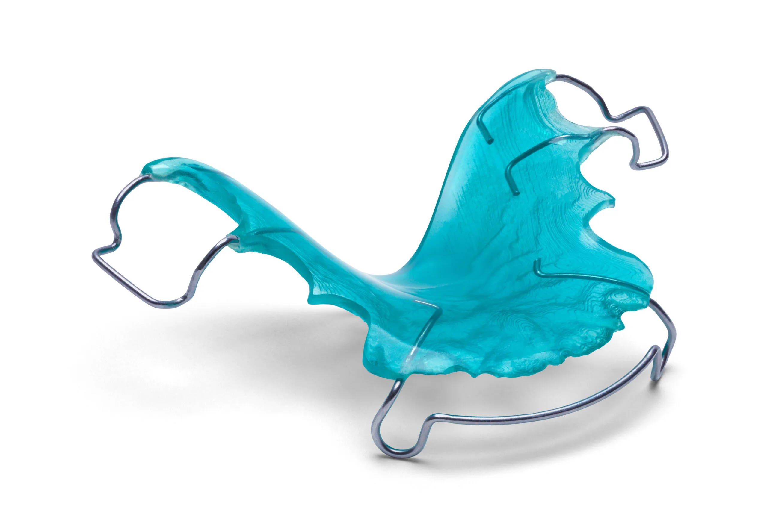 A blue orthodontic retainer with metal wires on a white background.